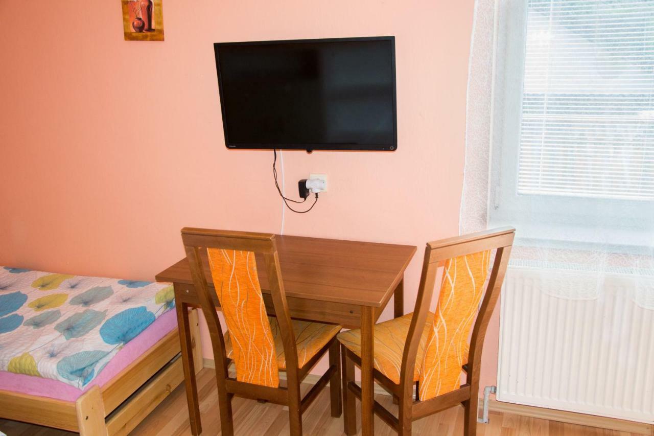 Ubytovanie U Jozefa Červený Kláštor Esterno foto